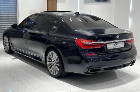 BMW - 750Li